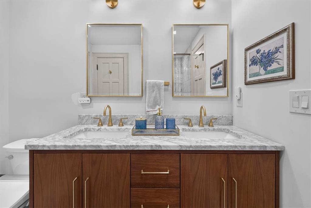 6848 Edgevale Road Kansas City, MO 64113 - Photo 22 of 36 Gallery Image 22