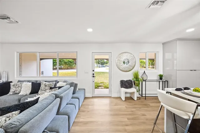 $649,900 | 3400 Northeast 17th Way, Oakland Park, FL 33334