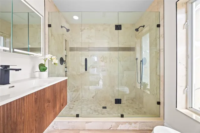 $649,900 | 3400 Northeast 17th Way, Oakland Park, FL 33334