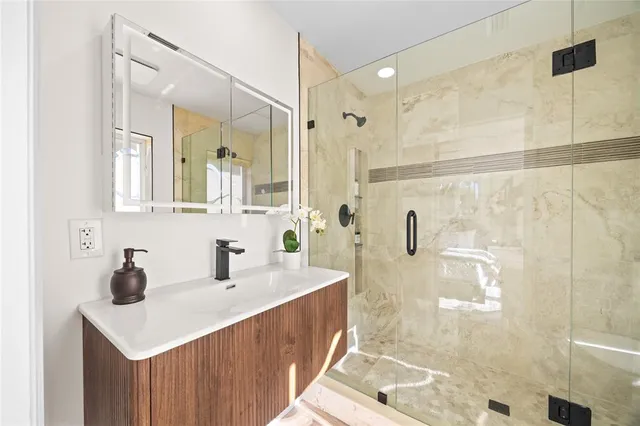 $649,900 | 3400 Northeast 17th Way, Oakland Park, FL 33334