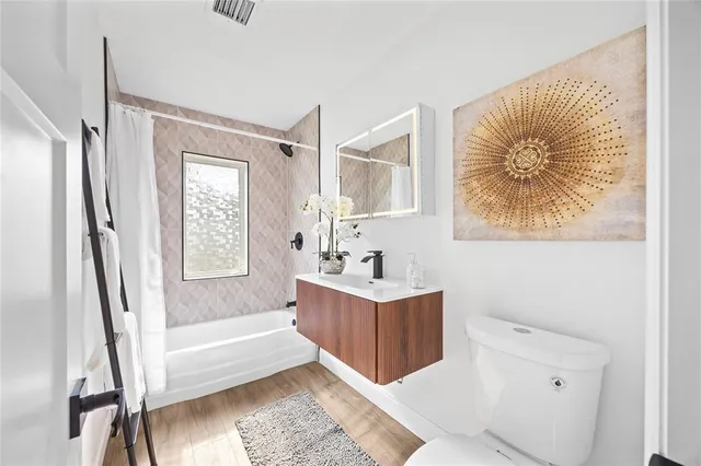 $649,900 | 3400 Northeast 17th Way, Oakland Park, FL 33334