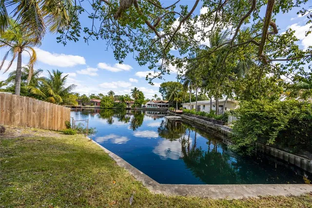 $649,900 | 3400 Northeast 17th Way, Oakland Park, FL 33334