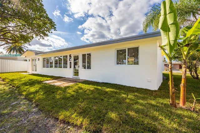 $649,900 | 3400 Northeast 17th Way, Oakland Park, FL 33334