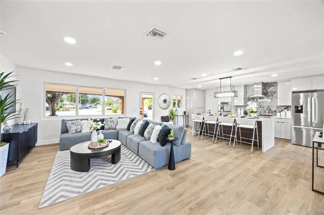 $649,900 | 3400 Northeast 17th Way, Oakland Park, FL 33334