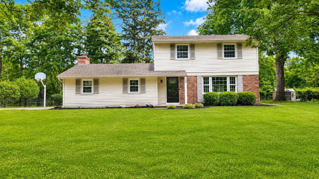 120 Benedict Road Perinton, NY 14534 - Photo 1 of 34