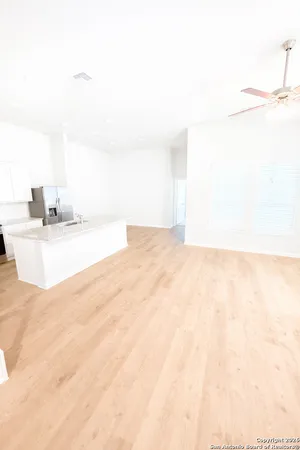 $1,875 | 308 Nespral Drive, San Antonio, TX 78253