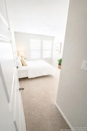 $1,800 | 308 Nespral Drive, San Antonio, TX 78253