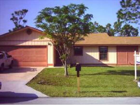 575 Nackman Road Northwest, Unit 13 Palm Bay, FL 32907 - Photo 1 of 1 Primary Photo