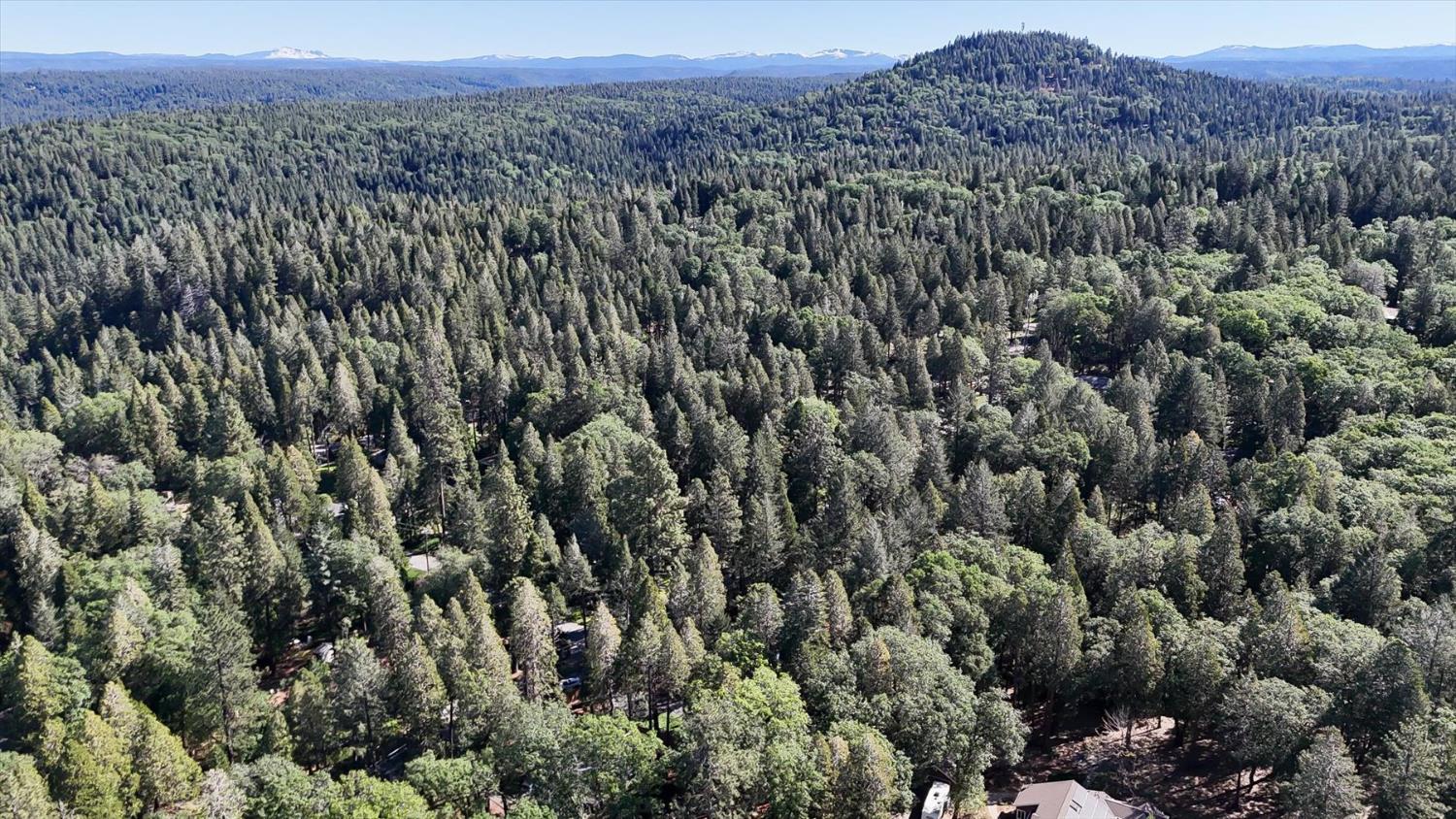 12523 Banner Lava Cap Road Nevada City, CA 95959 - Photo 46 of 57 a view of a city and mountains