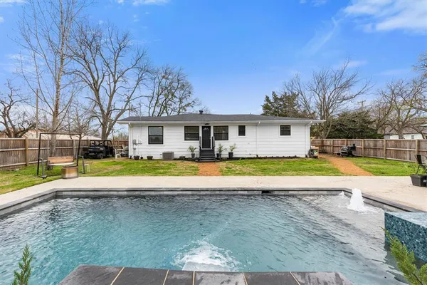 $325,000 | 101 Olive Street, Unit A, Lone Oak, TX 75453