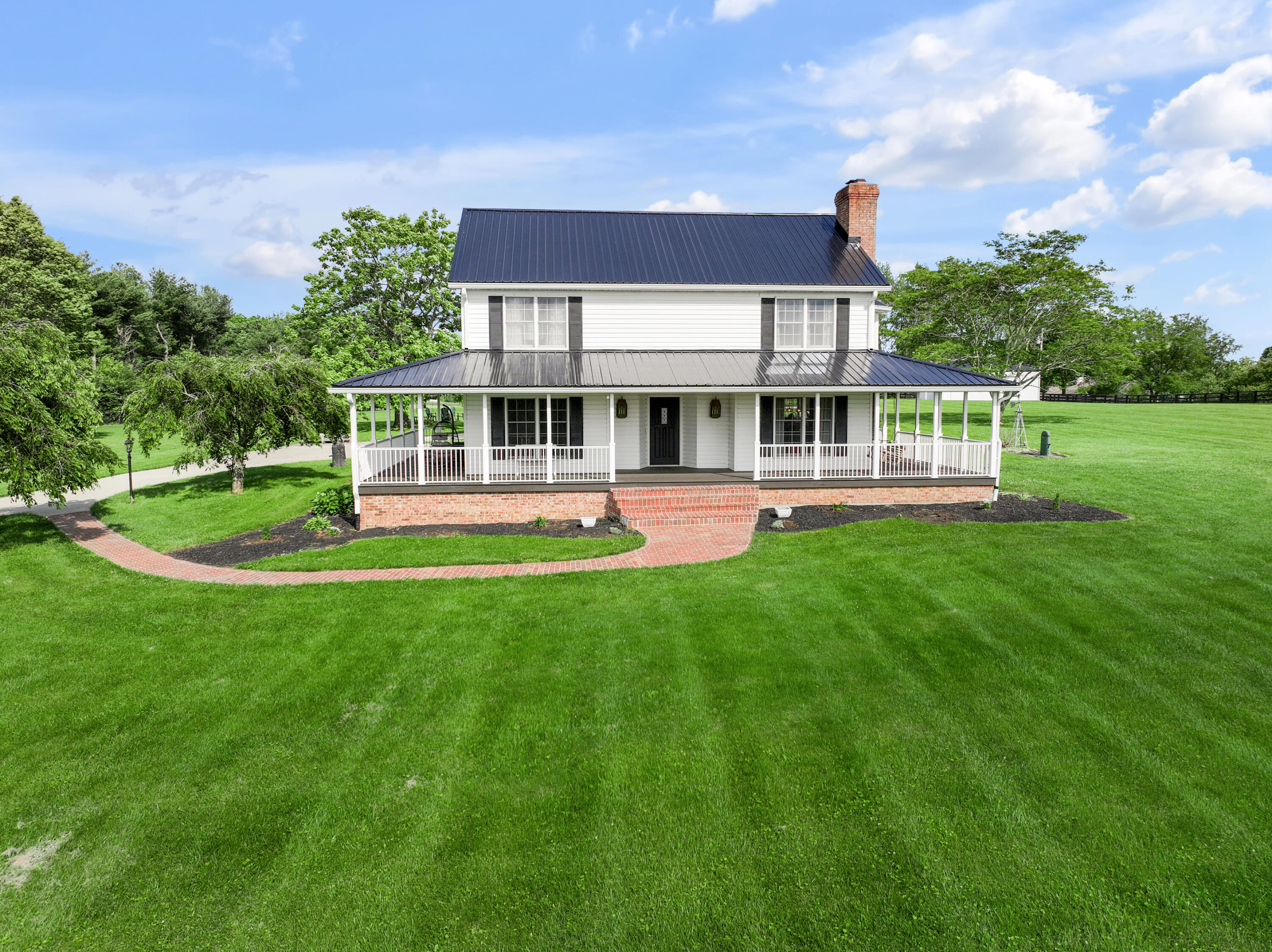 2158 Venable Road Winchester, KY 40391 - Photo 8 of 58 DJI_20250530171155_0050_D