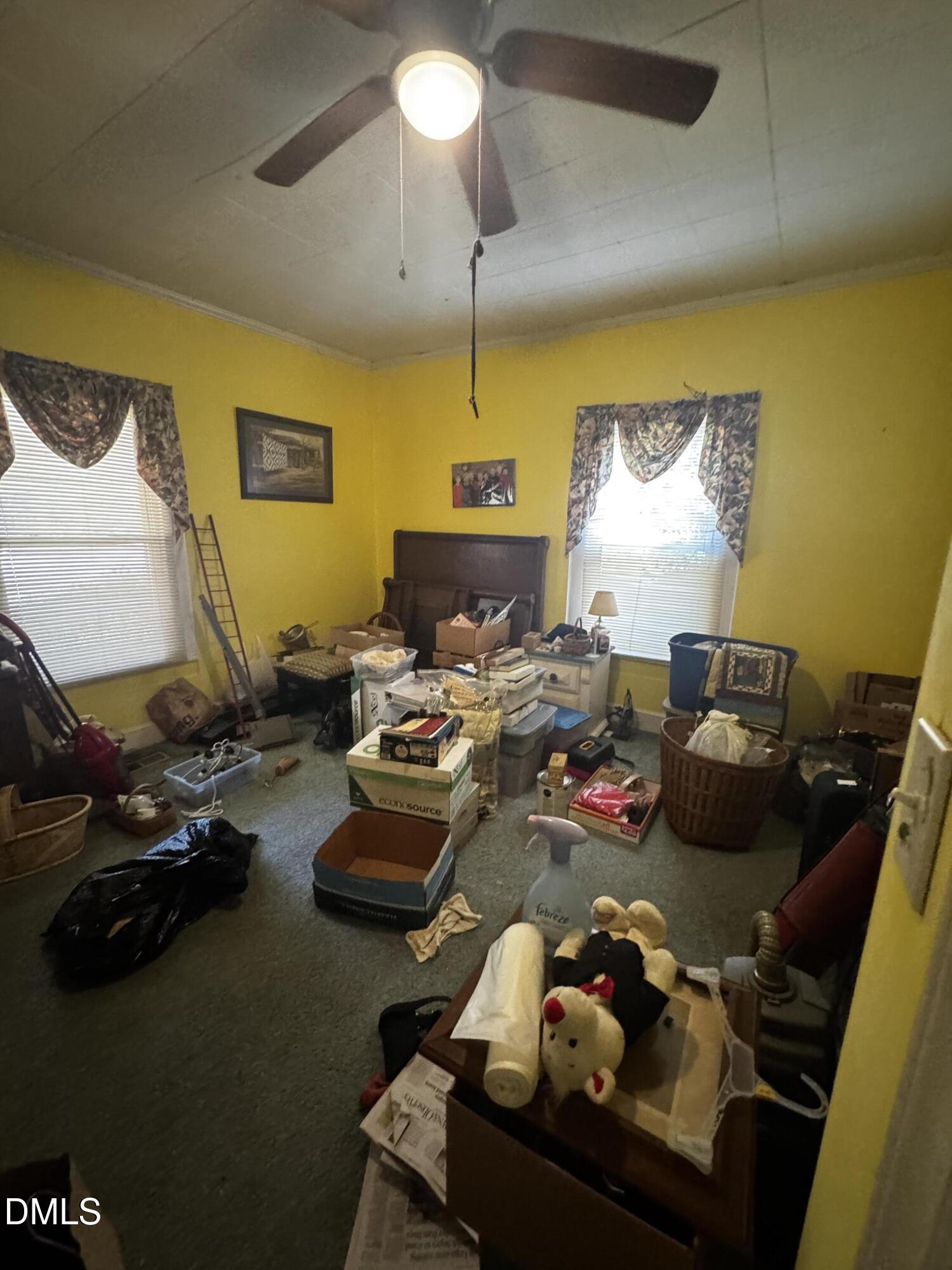 4229 Old Faison Road Knightdale, NC 27545 - Photo 8 of 16 a room with furniture and a lamp