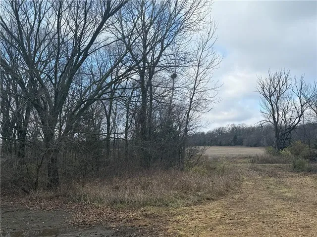 $240,000 | South Stubbs Road, Quenemo, KS 66528