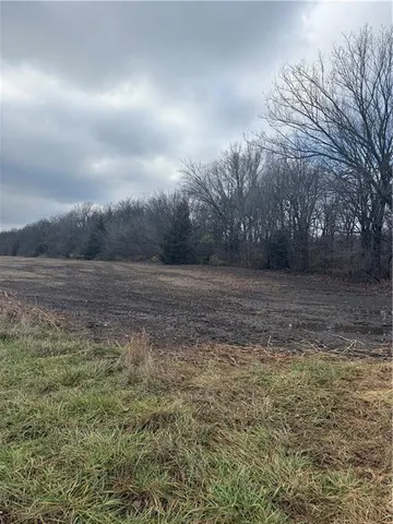 $240,000 | South Stubbs Road, Quenemo, KS 66528