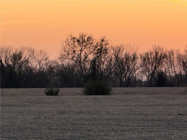 $240,000 | South Stubbs Road, Quenemo, KS 66528