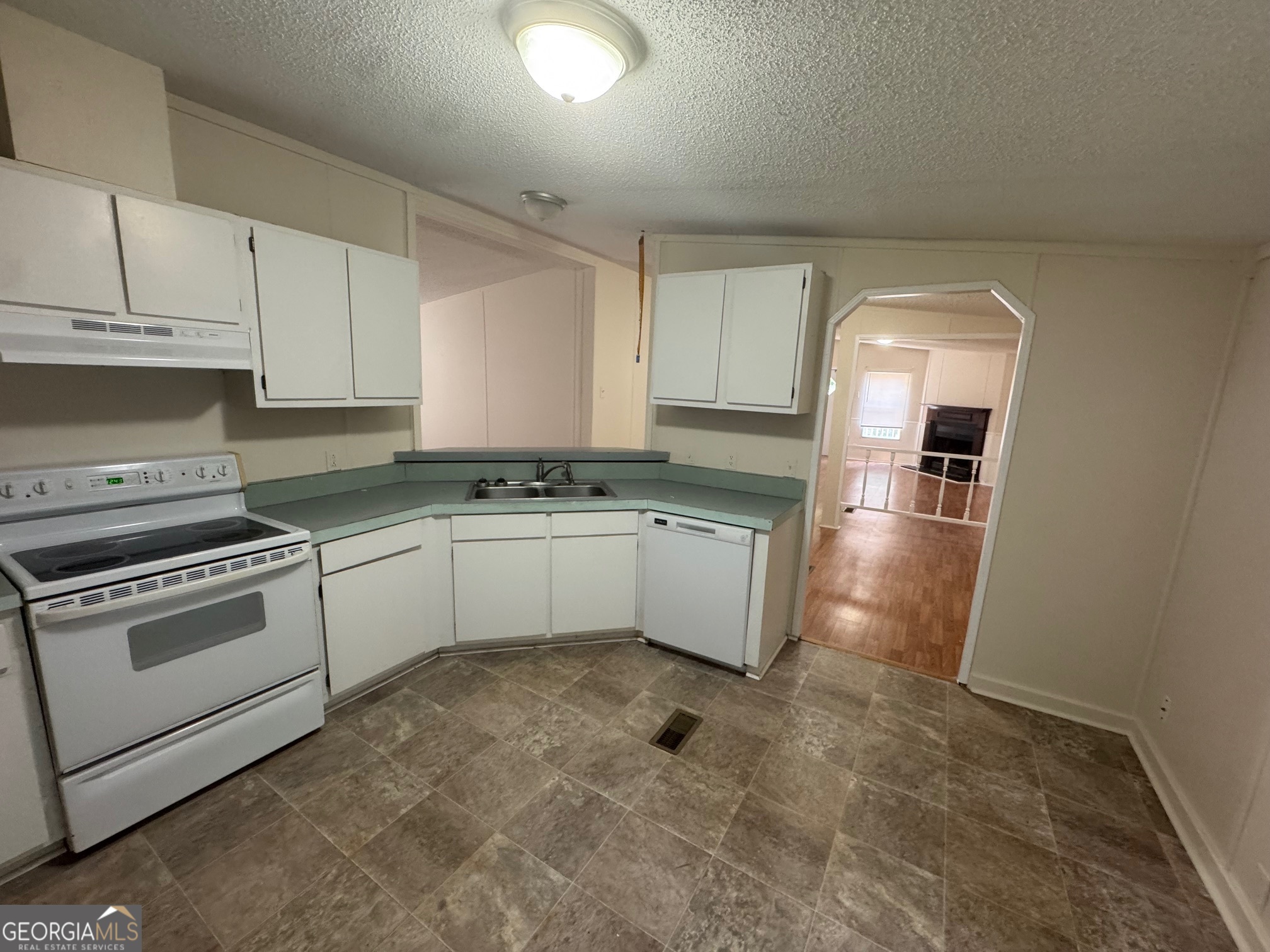 451 Possum Hollow Road Dry Branch, GA 31020 - Photo 2 of 6