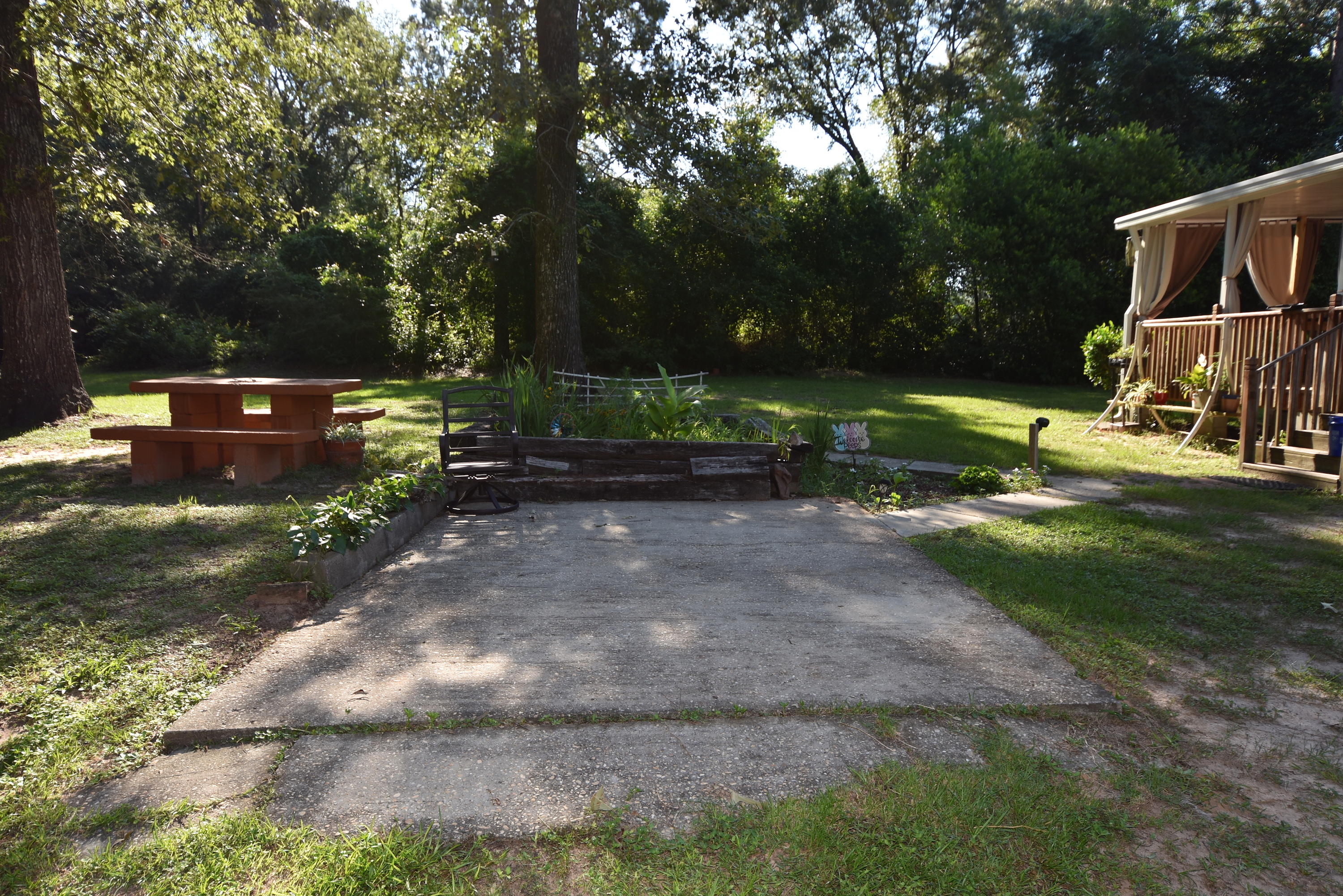 2953 Adams Road Crestview, FL 32536 - Photo 33 of 51 a view of backyard with green space