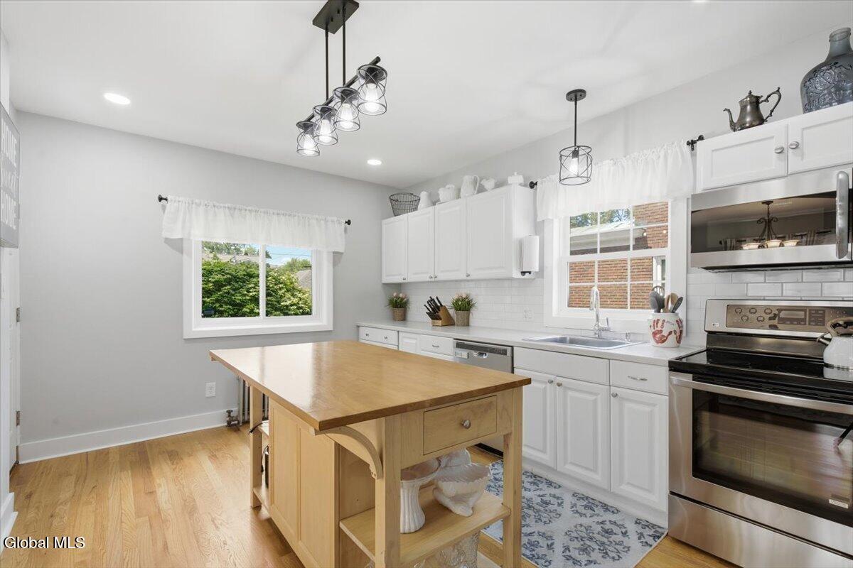 809 Wright Avenue Schenectady, NY 12309 - Photo 14 of 35 17-014_MW2_3397