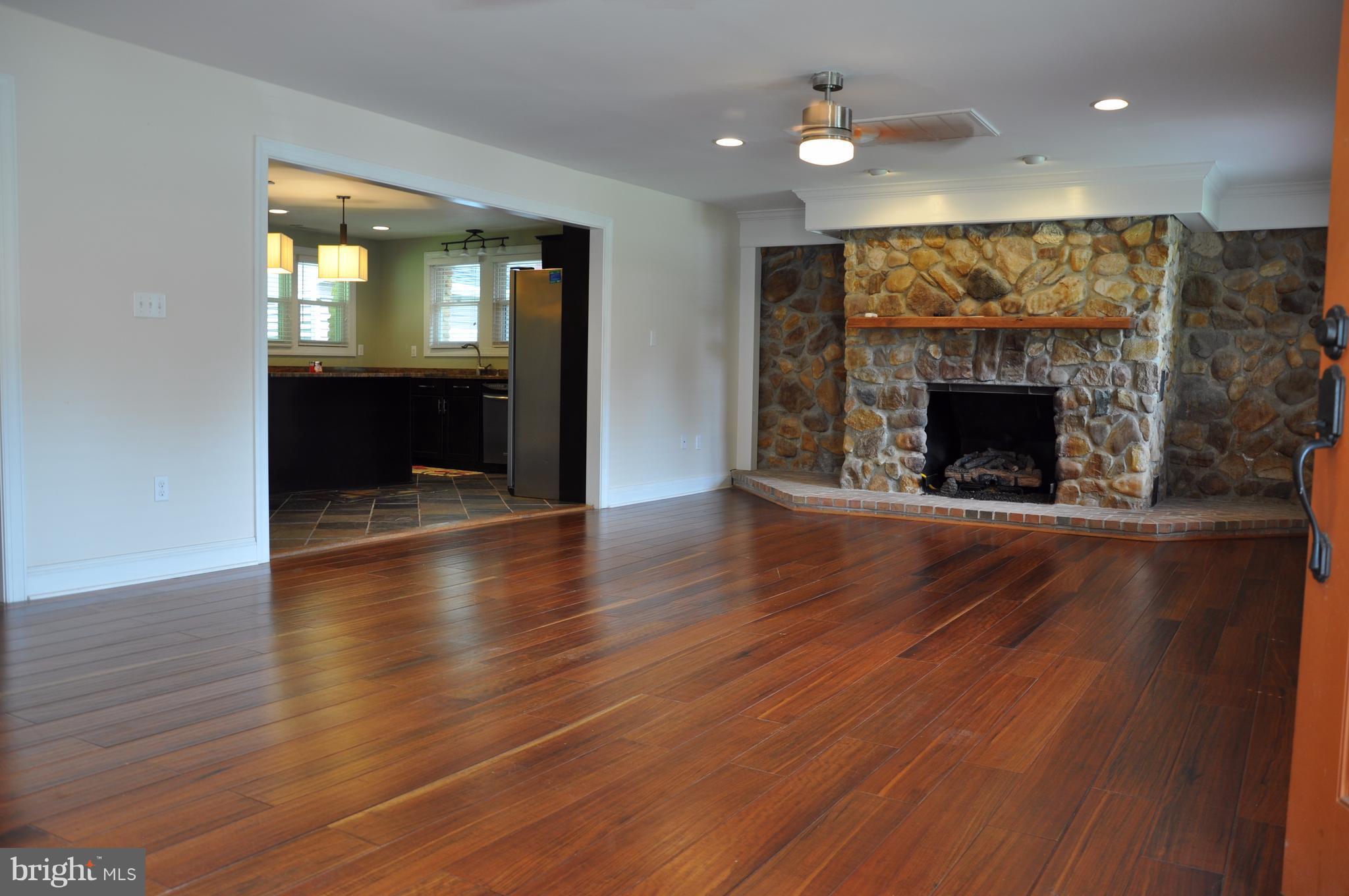 1333 Stone Boundary Road Cambridge, MD 21613 - Photo 2 of 30 Living Room