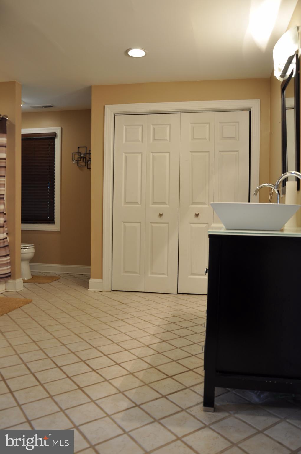 1333 Stone Boundary Road Cambridge, MD 21613 - Photo 13 of 30 Bath (Master)
