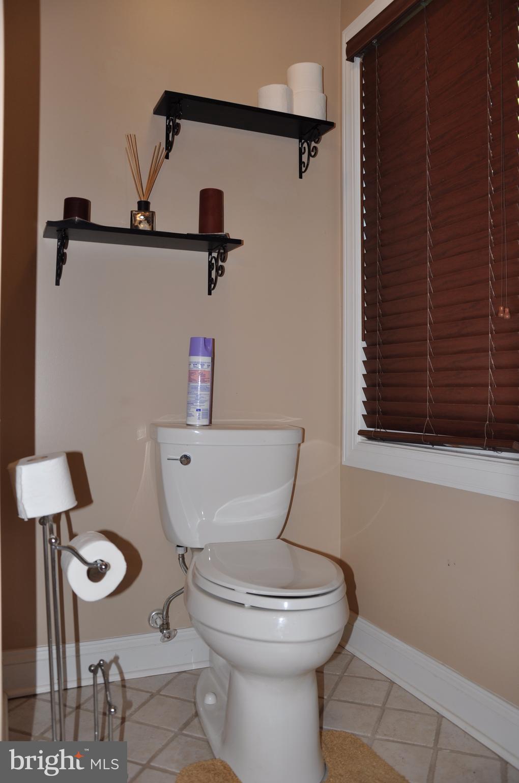 1333 Stone Boundary Road Cambridge, MD 21613 - Photo 16 of 30 Bath (Master)