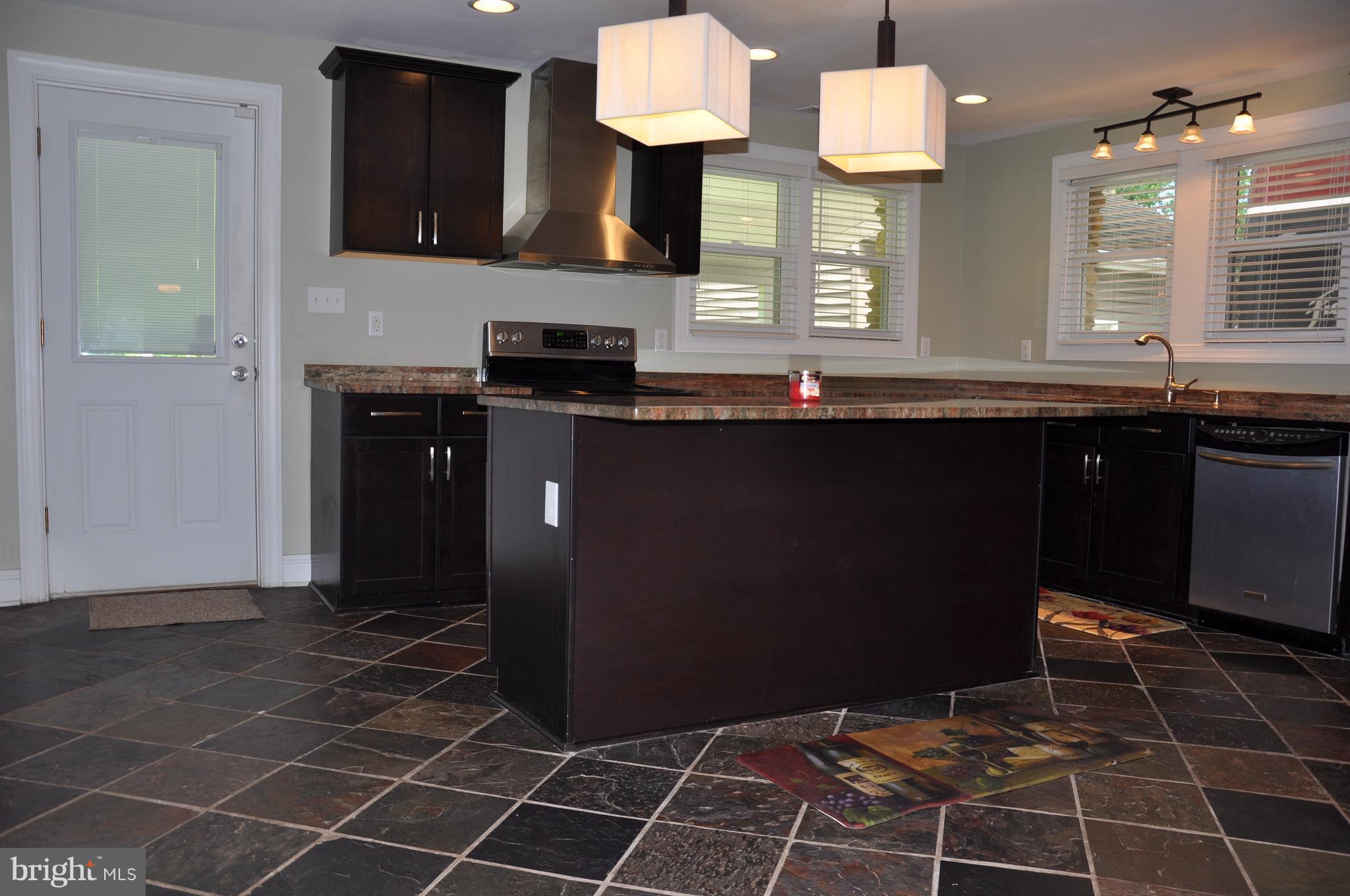 1333 Stone Boundary Road Cambridge, MD 21613 - Photo 5 of 30 Kitchen