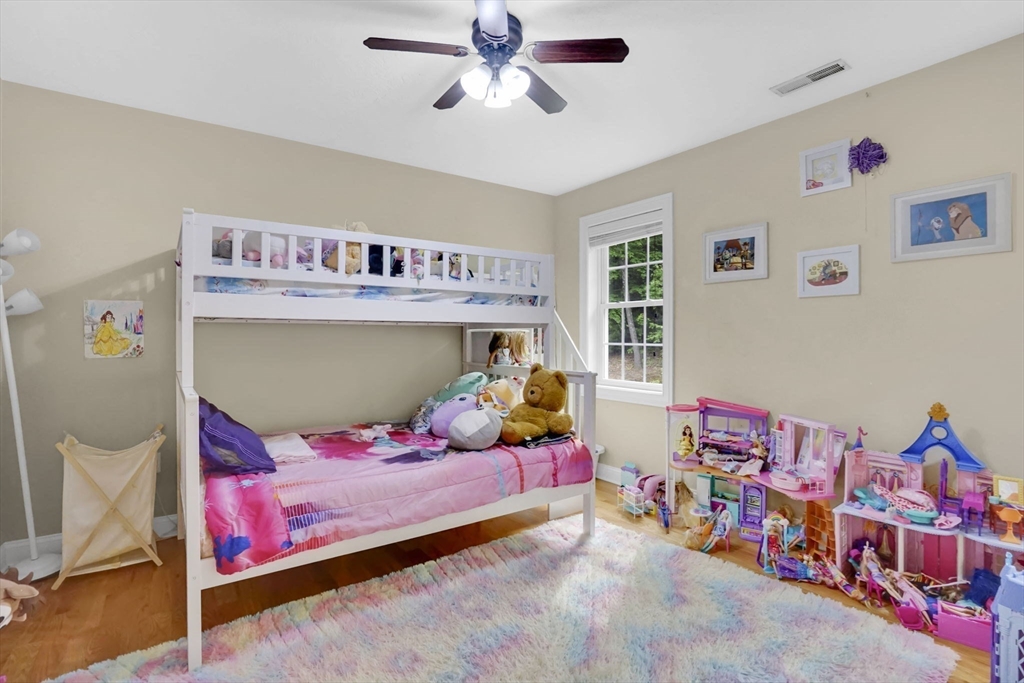 32 Bissonnette Circle Southampton, MA 01073 - Photo 27 of 38