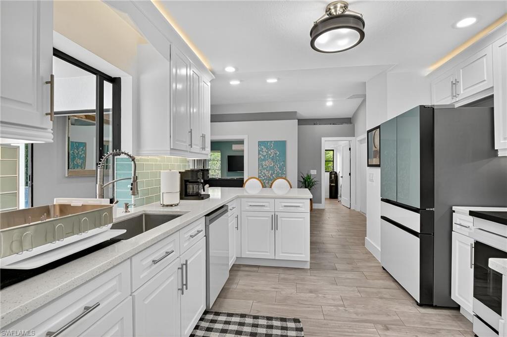 5270 Berkeley Drive Naples, FL 34112 - Photo 16 of 43