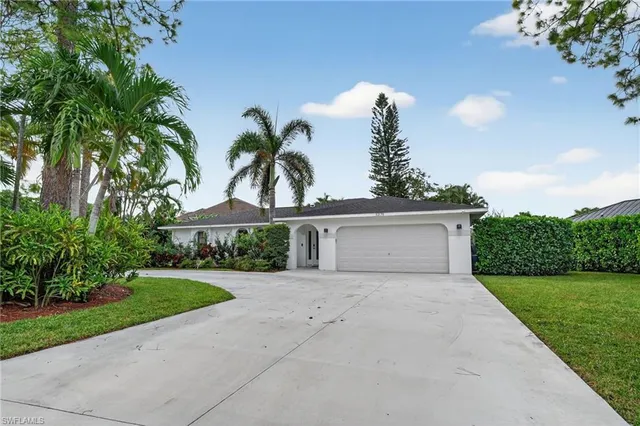 $8,500 | 5270 Berkeley Drive, Naples, FL 34112