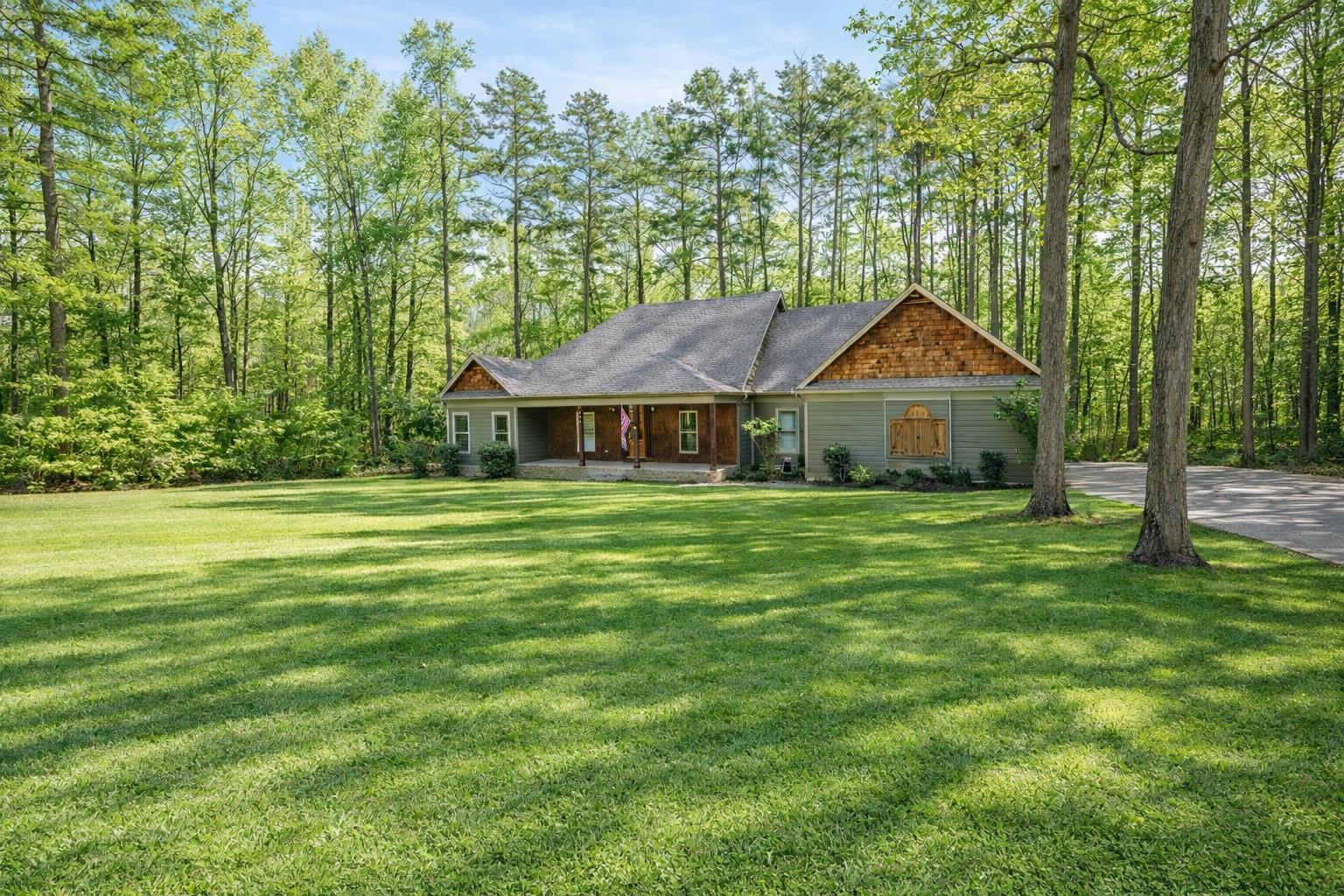 735 Sandpiper Point Counce, TN 38326 - Photo 1 of 34 View of front of home with a porch