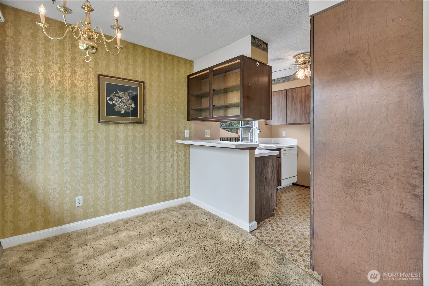 412 213th Place Southwest, Unit 21D Bothell, WA 98021 - Photo 13 of 28 a view of a kitchen with electric appliances