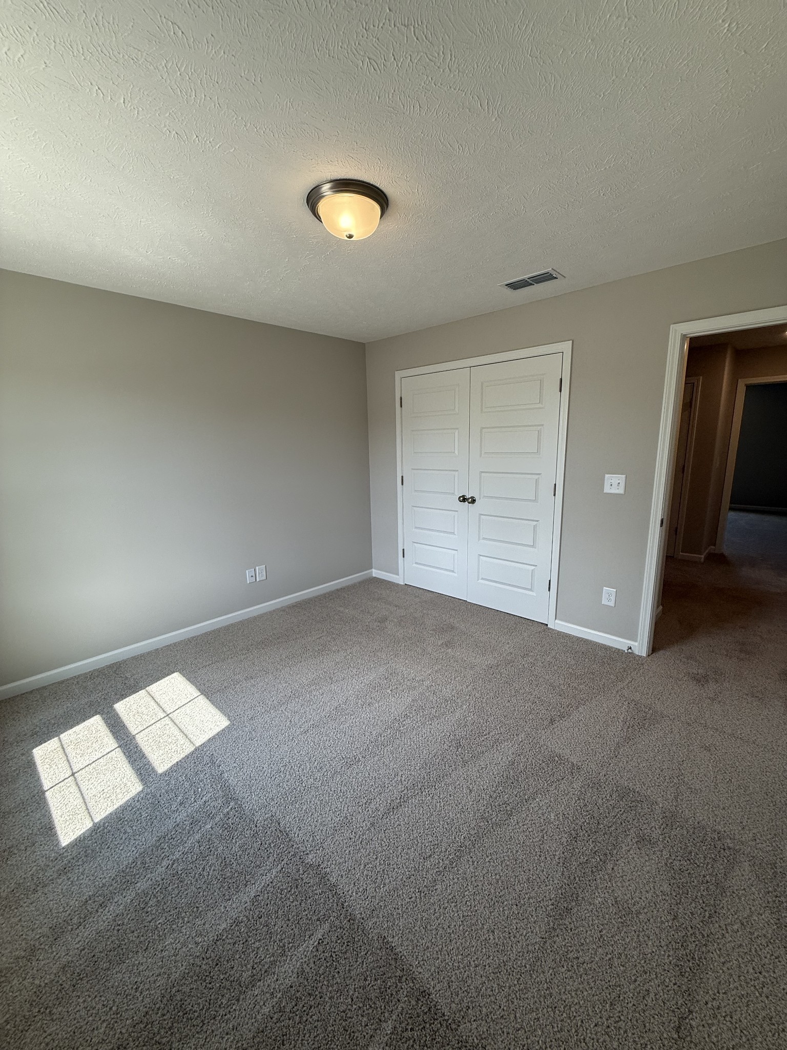 31 Spring House Drive Manchester, TN 37355 - Photo 25 of 32 an empty room with windows