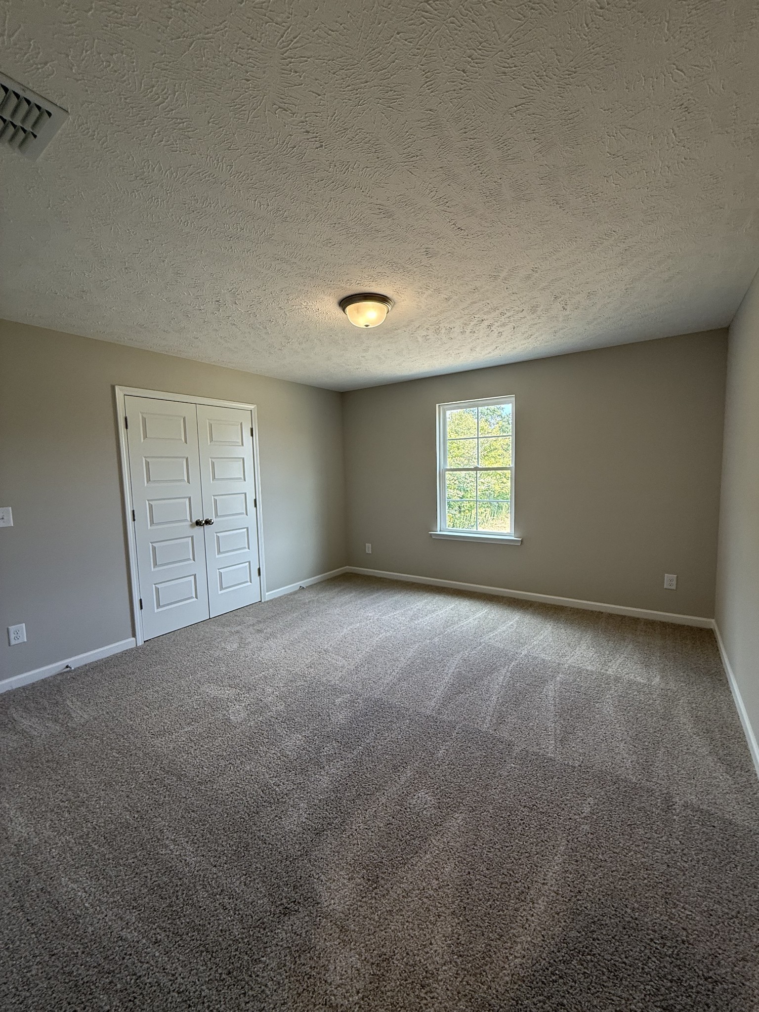 31 Spring House Drive Manchester, TN 37355 - Photo 28 of 32 a view of an empty room with a window