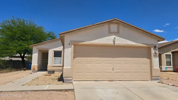$252,000 | 7455 South Nevil Drive, Tucson, AZ 85746