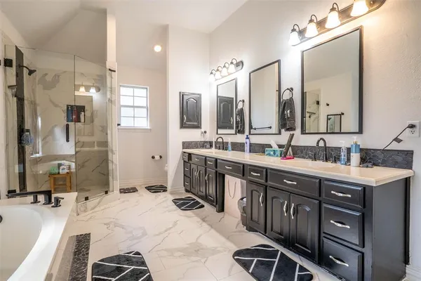 $449,500 | 230 River Oaks, Combine, TX 75159