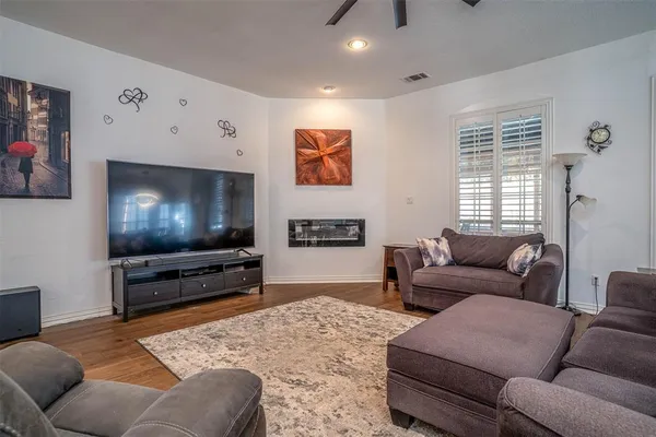 $449,500 | 230 River Oaks, Combine, TX 75159