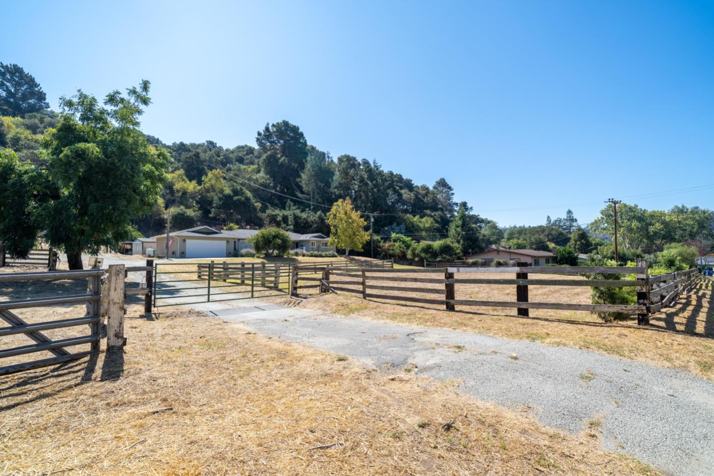 148 Echo Valley Road Prunedale, CA 93907 - Photo 4 of 45 Gallery Image 4
