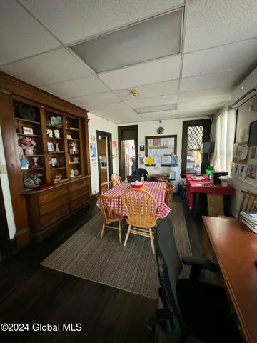 $299,900 | 7 Collins Avenue, Troy, NY 12180