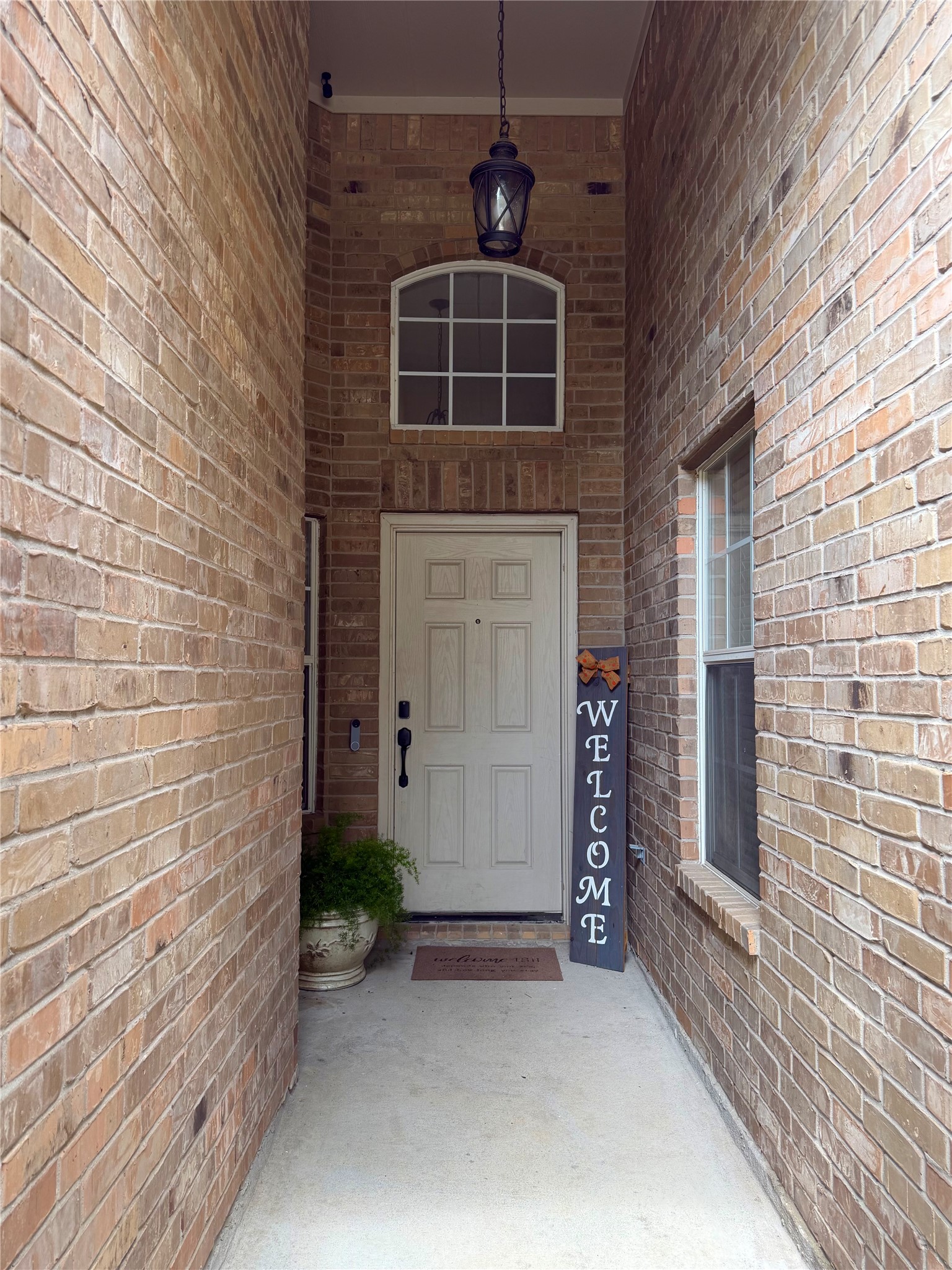 903 Cascade Ridge Katy, TX 77494 - Photo 3 of 24 a front view of a house with a yard