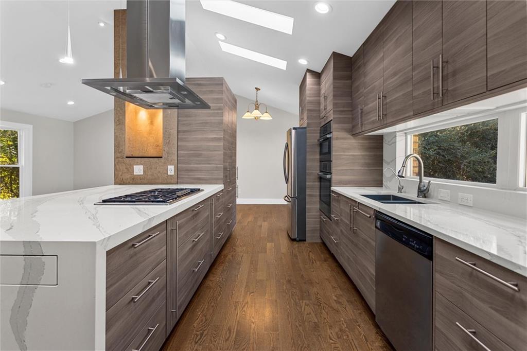 2116 Strasburg Court Atlanta, GA 30338 - Photo 7 of 59