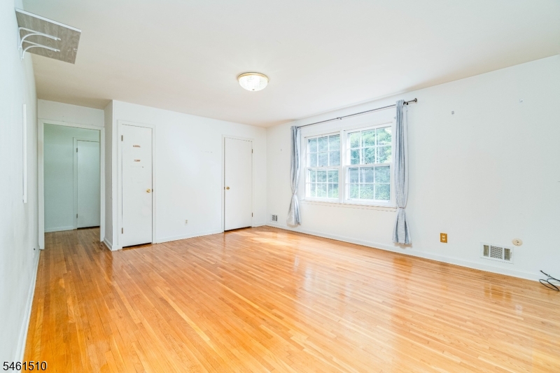 199 Casterline Road Denville, NJ 07834 - Photo 18 of 32 Gallery Image 18