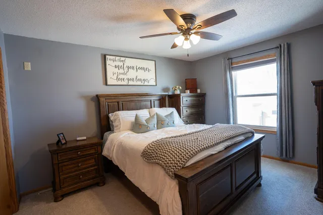 $350,000 | 210 8th Avenue Northwest, Plainview, MN 55964