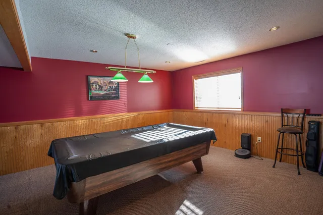 $350,000 | 210 8th Avenue Northwest, Plainview, MN 55964