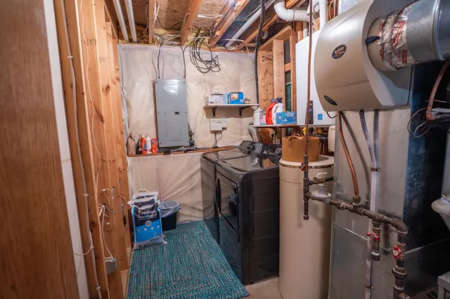 $350,000 | 210 8th Avenue Northwest, Plainview, MN 55964