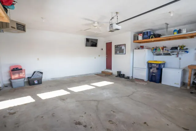 $350,000 | 210 8th Avenue Northwest, Plainview, MN 55964