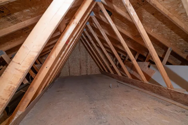 $350,000 | 210 8th Avenue Northwest, Plainview, MN 55964