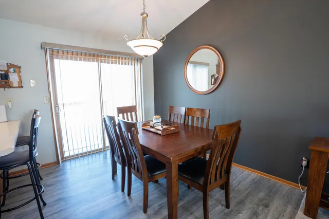 $350,000 | 210 8th Avenue Northwest, Plainview, MN 55964