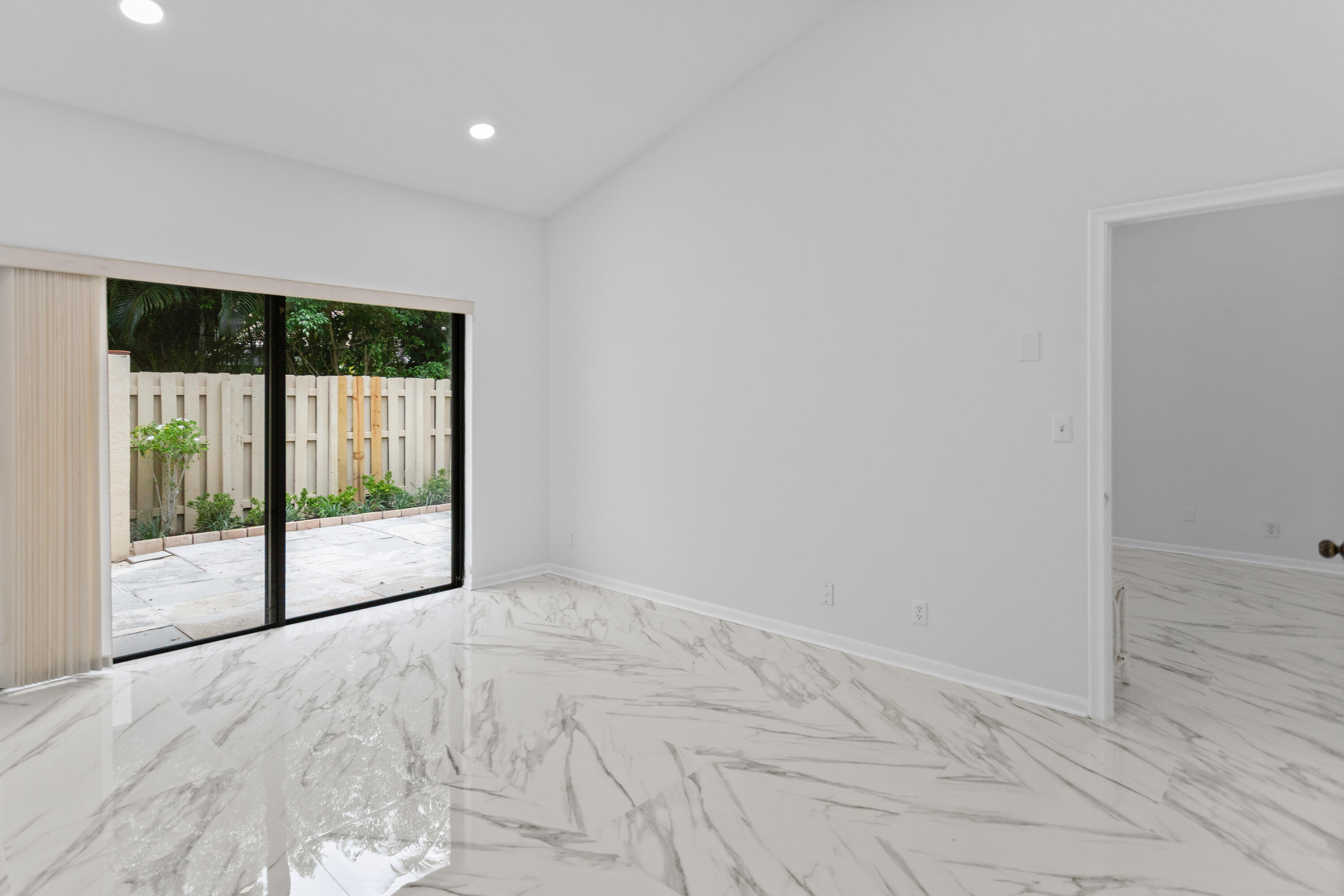 1400 Northwest 9th Avenue, Unit B14 Boca Raton, FL 33486 - Photo 15 of 34 585A7536