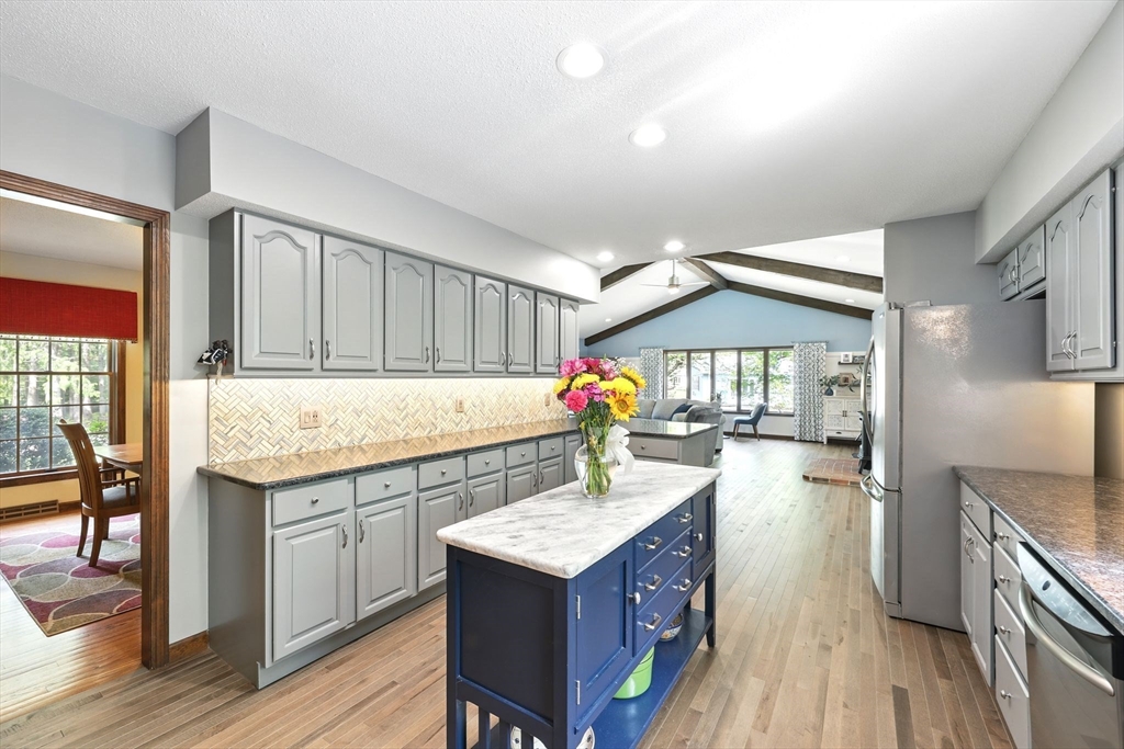 2 Cedar Oak Drive Wilbraham, MA 01095 - Photo 7 of 42