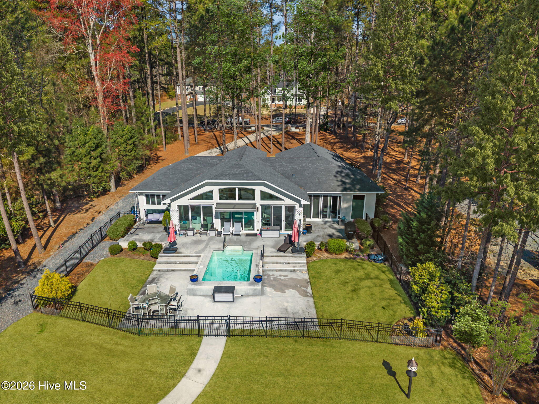 111 Vanore Road West End, NC 27376 - Photo 4 of 68 111 Vanore Road - Seven Lakes West *VIRTUALLY ENHANCED*